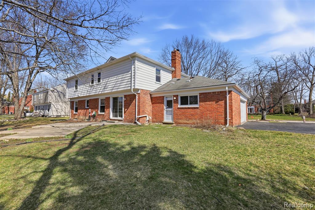 5972 Barnstable Court, West Bloomfield, MI — Photo 47