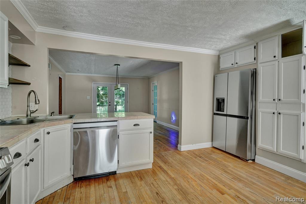 2476 Vandekarr Road, Owosso, MI 48867 — Photo 13