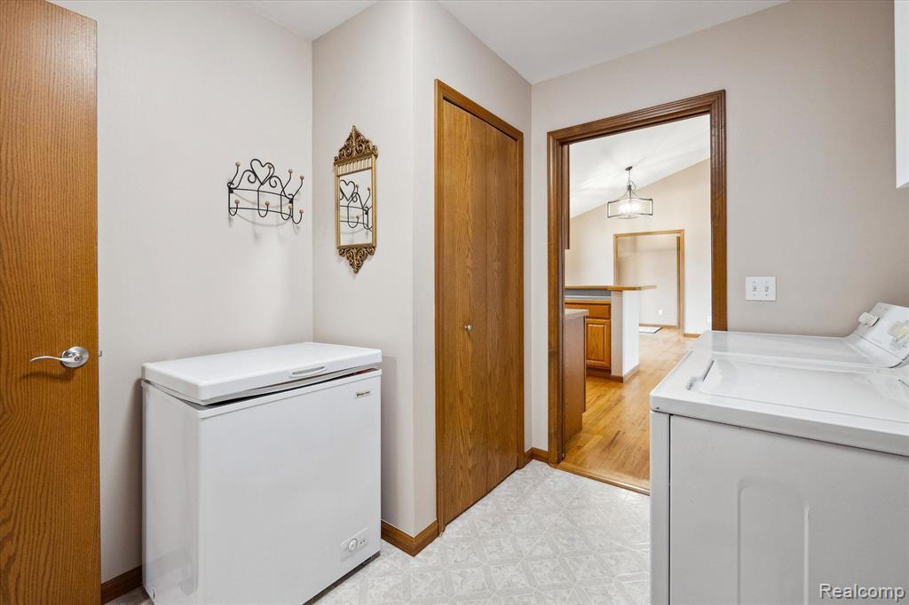 4332 LAKE PLEASANT Road, North Branch, MI 48461 — Photo 36
