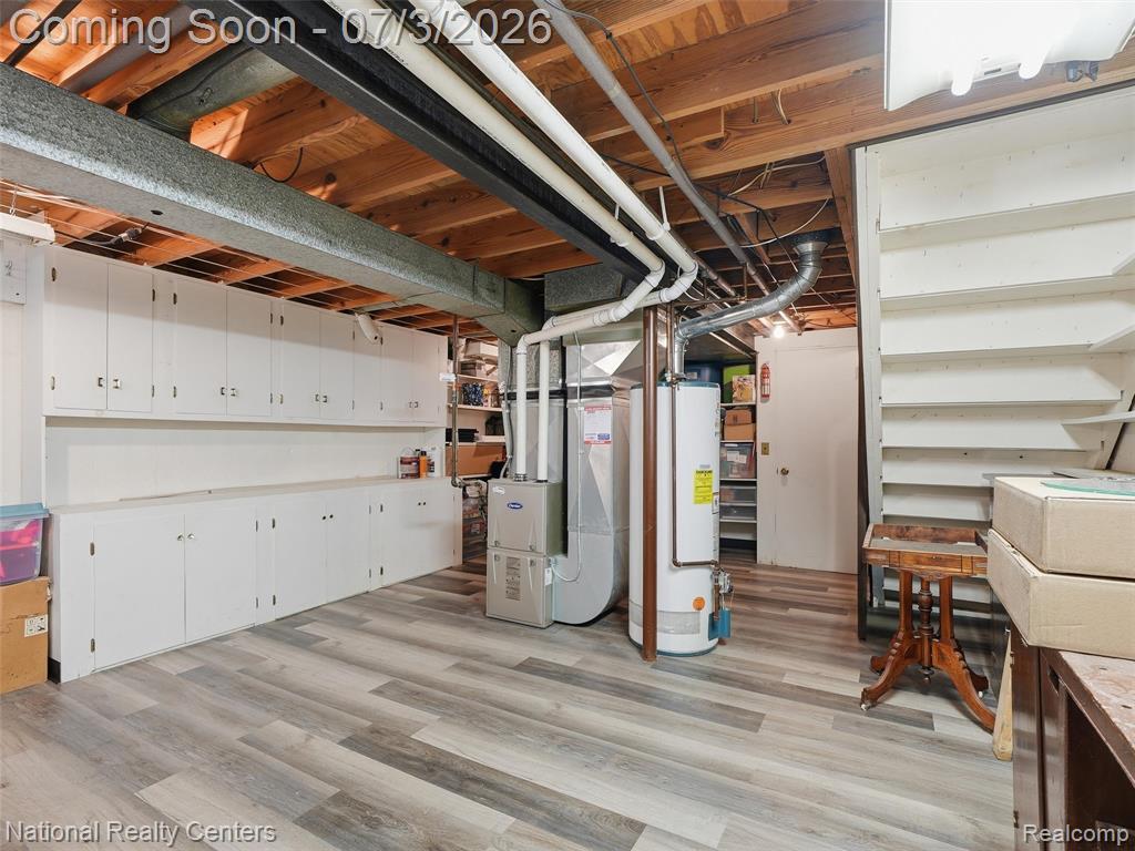 40368 Village Wood Road, Novi, MI — Photo 30