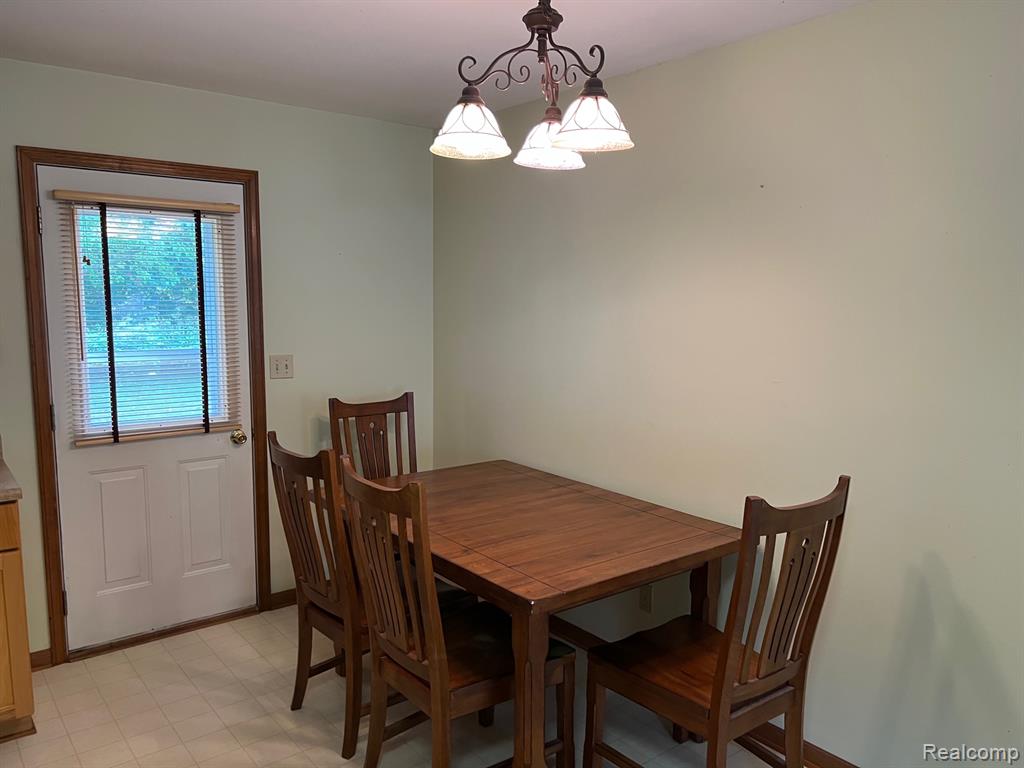 817 Lamoreaux Drive, Lapeer, MI 48446 — Photo 9