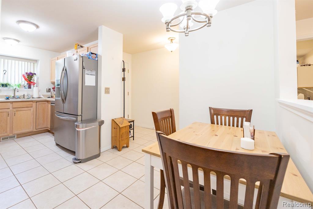 17415 N LUCILLE Circle, New Boston, MI 48164 — Photo 11
