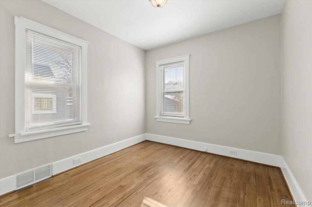 508 E Hudson Avenue, Royal Oak, MI 48067 — Photo 21