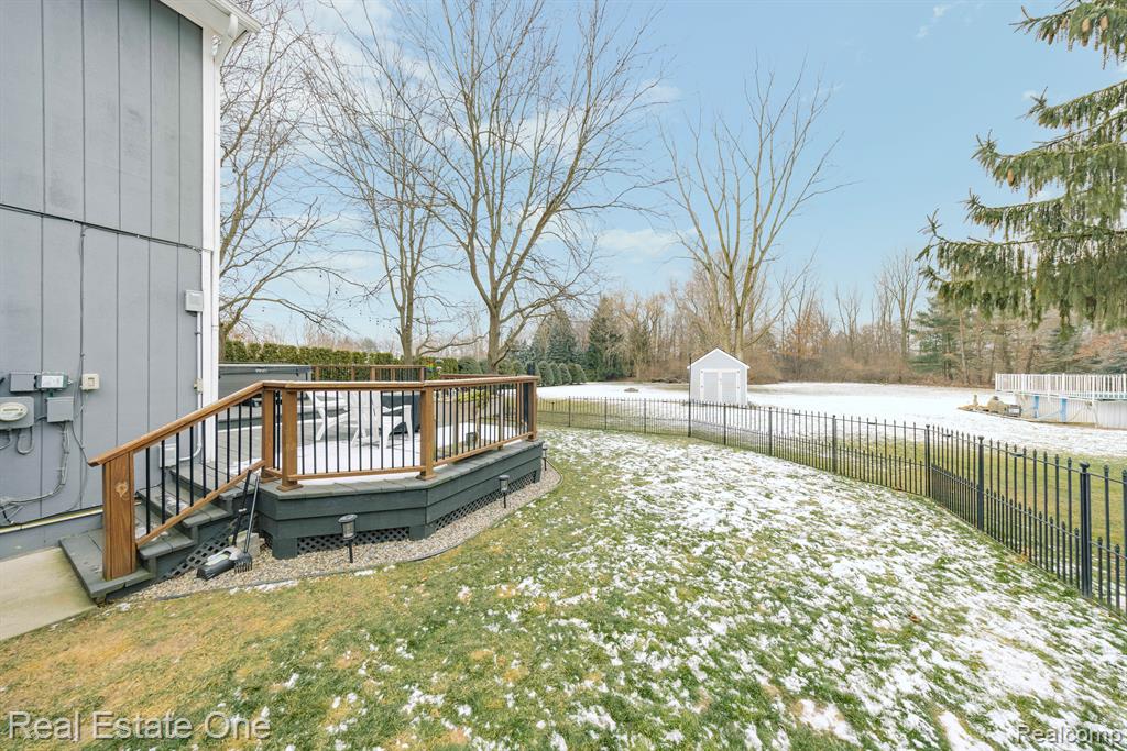 4083 W MAPLE Road, Wixom, MI 48393 — Photo 50