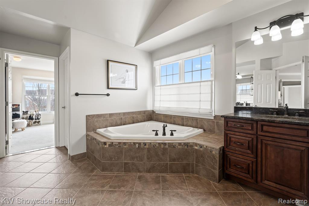 46430 Pinehurst Circle, Northville, MI 48168 — Photo 37