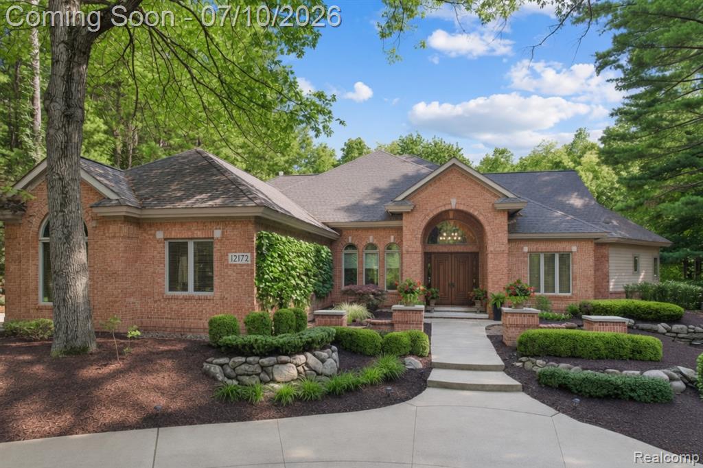 12172 Woodline Drive, Fenton, MI 48430 — Photo 2