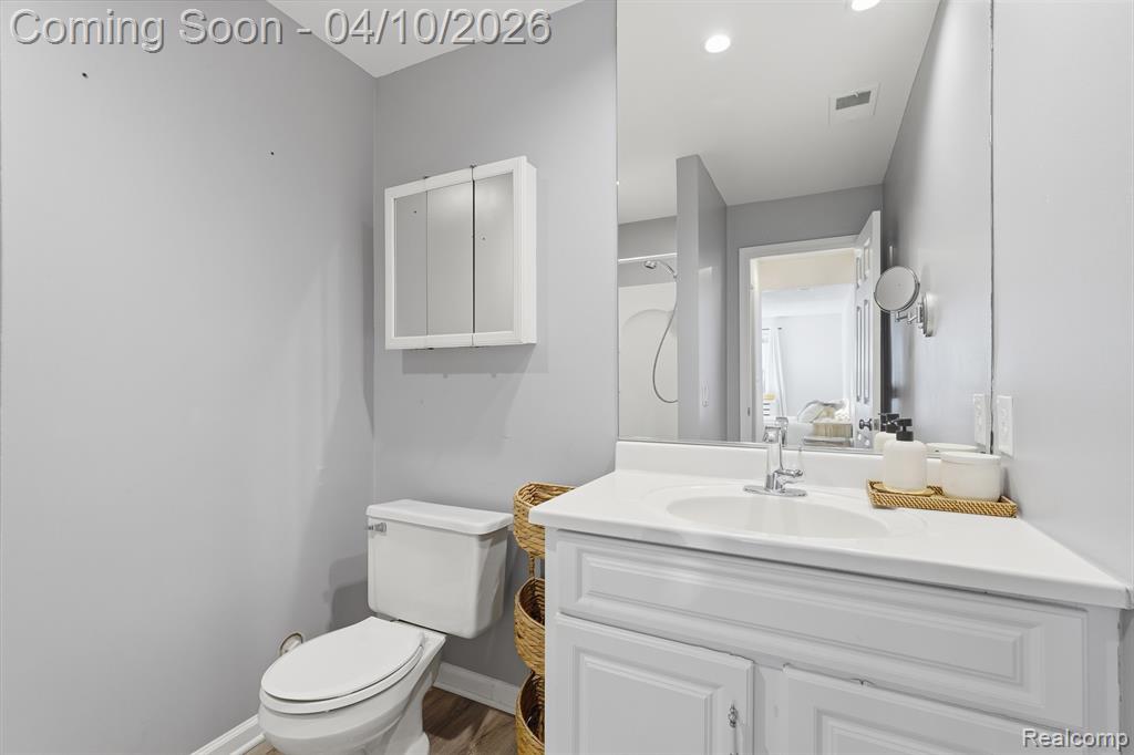 4964 Oak Hill Drive, Waterford, MI 48329 — Photo 17