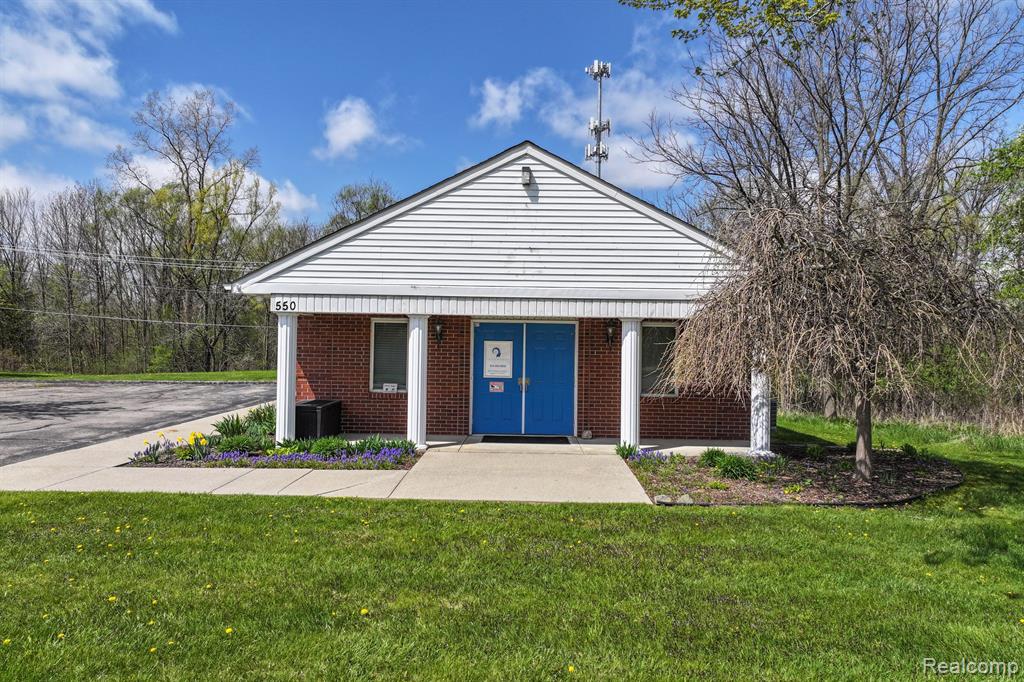 550 S Saginaw Street, Lapeer, MI 48446 — Photo 26