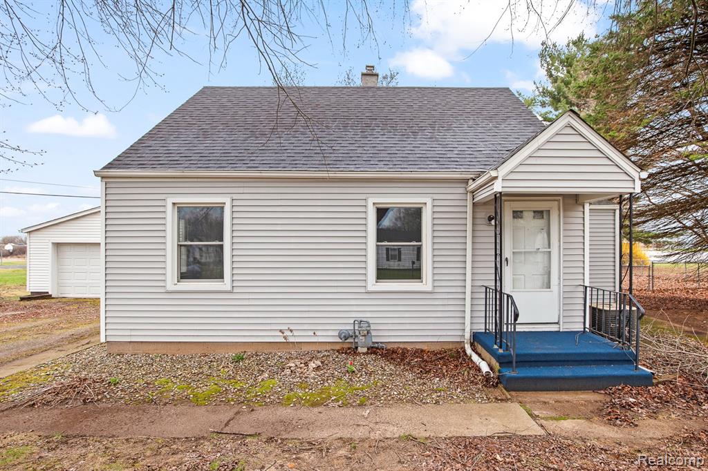 2048 Richards Street, Adrian, MI 49221 — front exterior