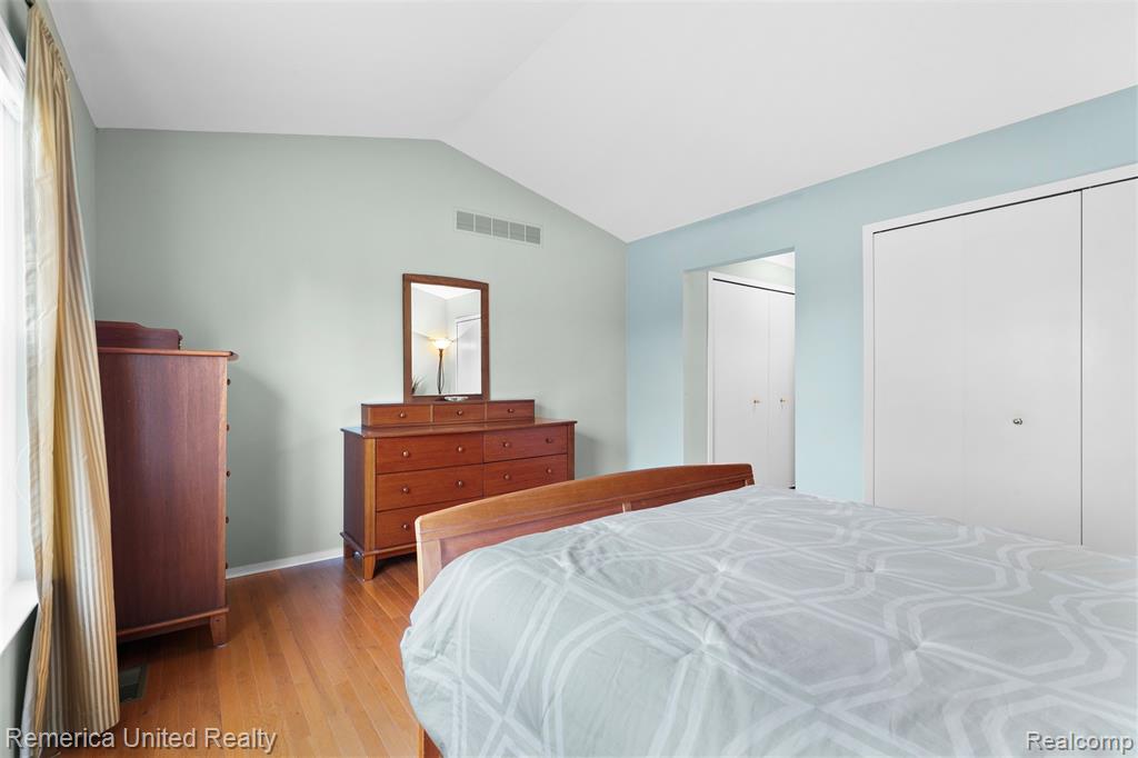 450 Berry Lake Drive, Commerce Twp, MI 48390 — Photo 20