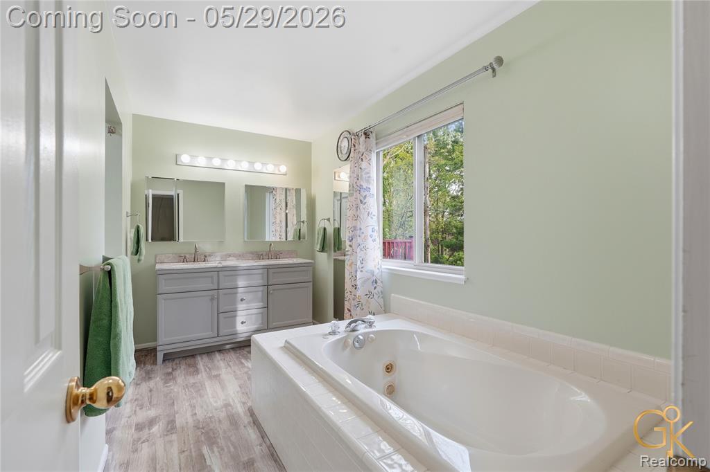 4933 Iroquois Boulevard, Clarkston, MI 48348 — Photo 23