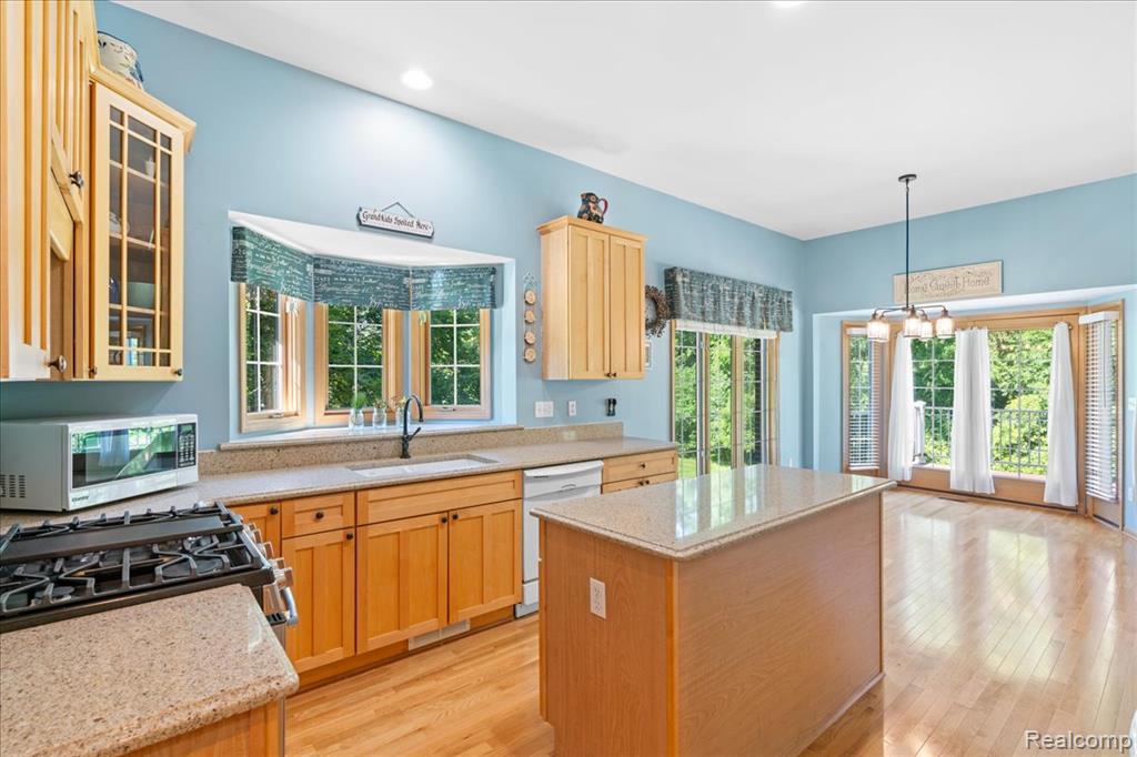 7319 Haverhill Court S, Canton, MI 48187 — Photo 5