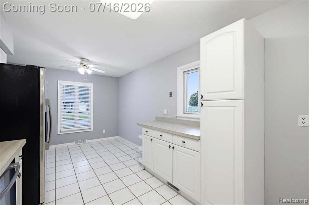 986 Gill Street, Oxford, MI 48371 — Photo 17