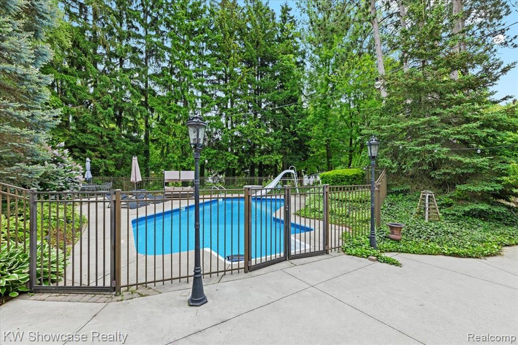 52890 Seven Oaks Drive, Shelby Twp, MI 48316 — Photo 44