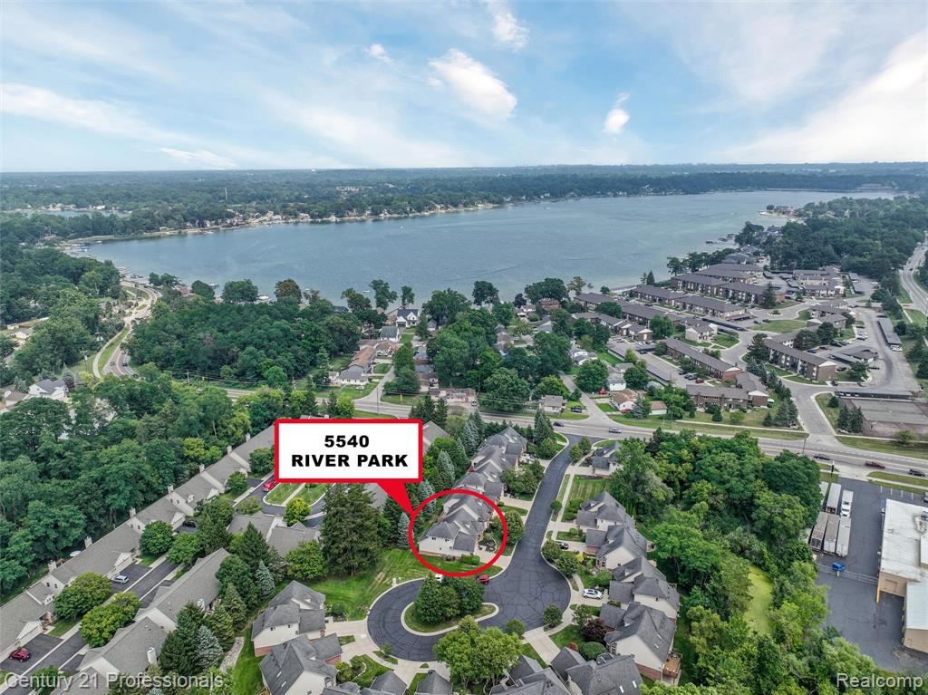 5540 River Park Drive, Waterford, MI 48327 — Photo 36