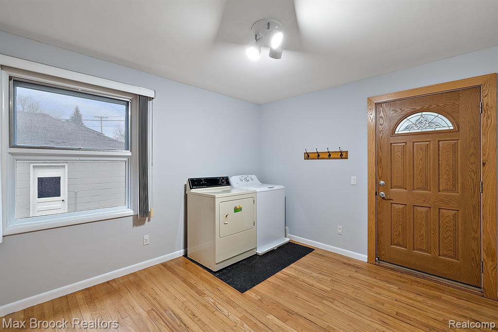 810 CHESTNUT Street, Birmingham, MI 48009 — Photo 17