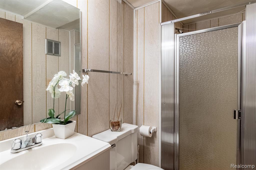 3 BLAIR Lane, Dearborn, MI 48120 — Photo 6