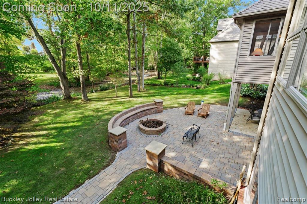 9430 Sheltering Oaks Drive, Brighton, MI 48114 — Photo 37