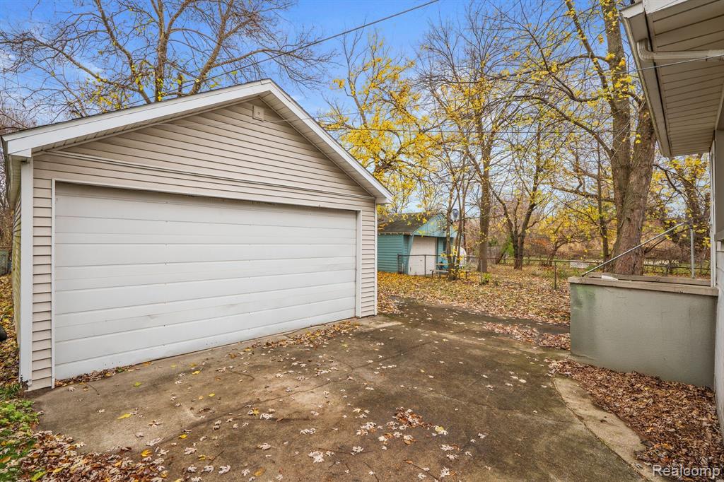 606 OAKLAND Avenue, Royal Oak, MI 48067 — Photo 7