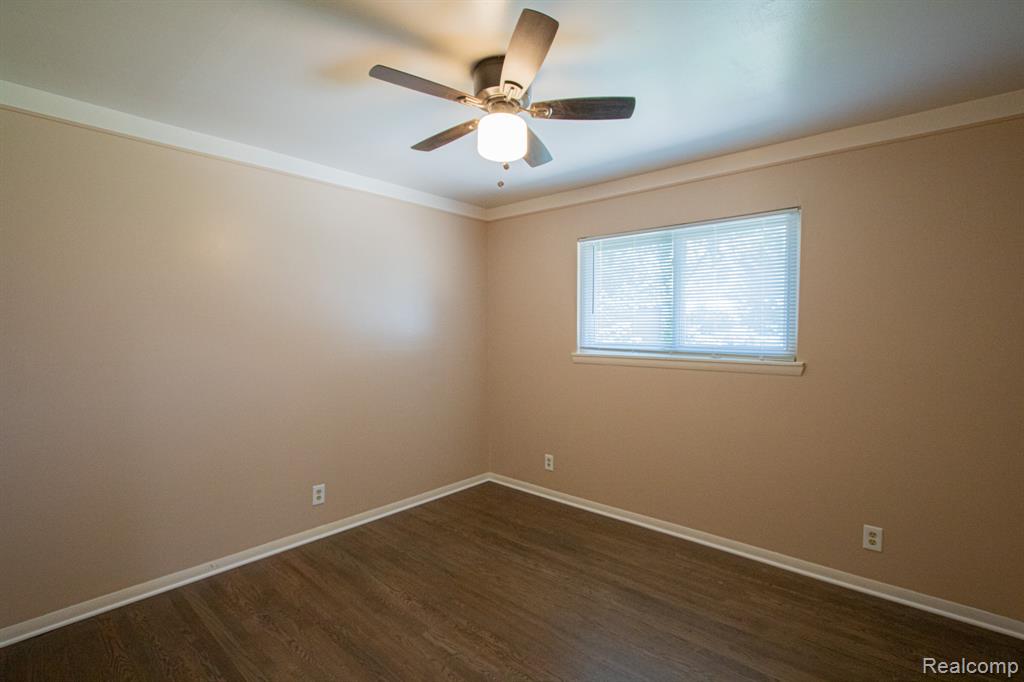 43629 Bockley Drive, Sterling Heights, MI 48313 — Photo 11