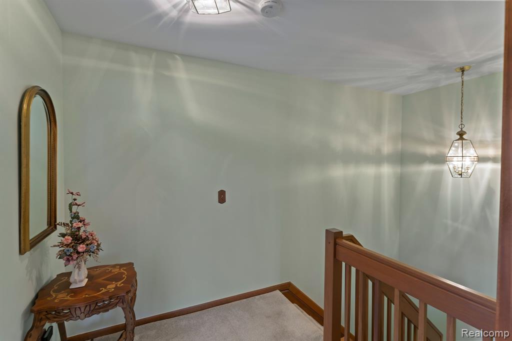 29573 Sylvan Lane, 17, Farmington Hills, MI 48334 — Photo 14