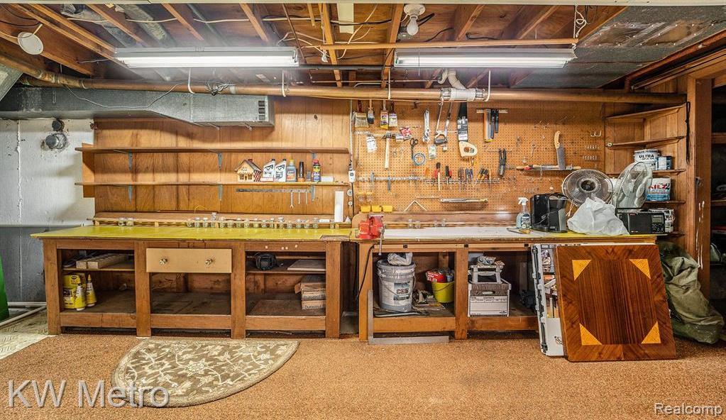 8250 Atha Street, White Lake, MI — Photo 10
