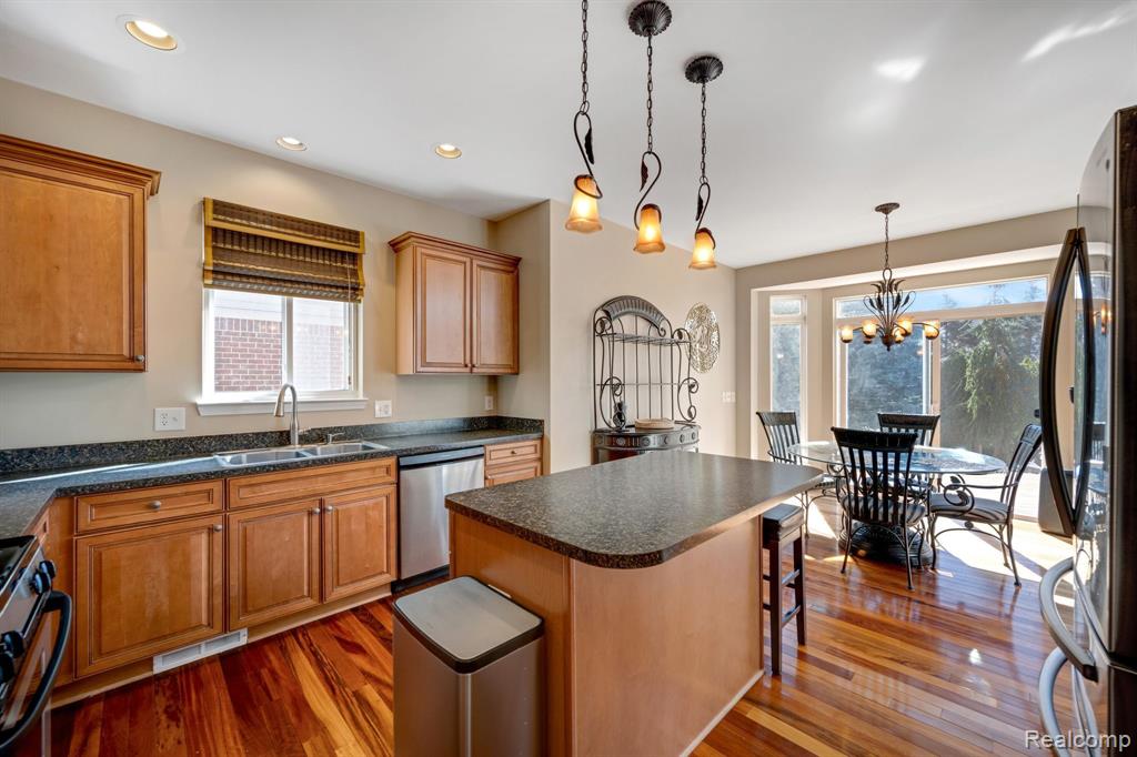 6768 HAYMARKET, Shelby Twp, MI 48317 — Photo 20