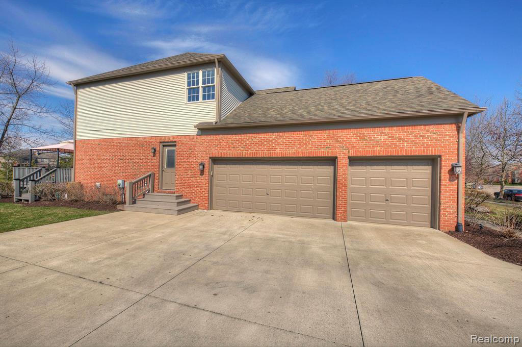 1482 MCLAINE Street, Canton, MI 48188 — Photo 33
