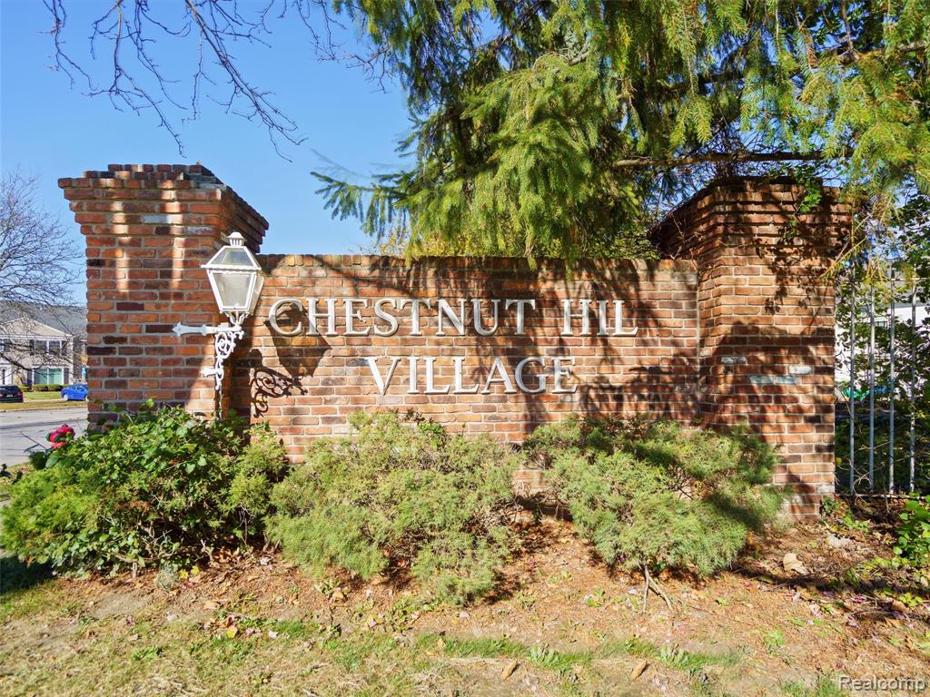 825 Huntclub Boulevard, Auburn Hills, MI 48326 — Photo 28