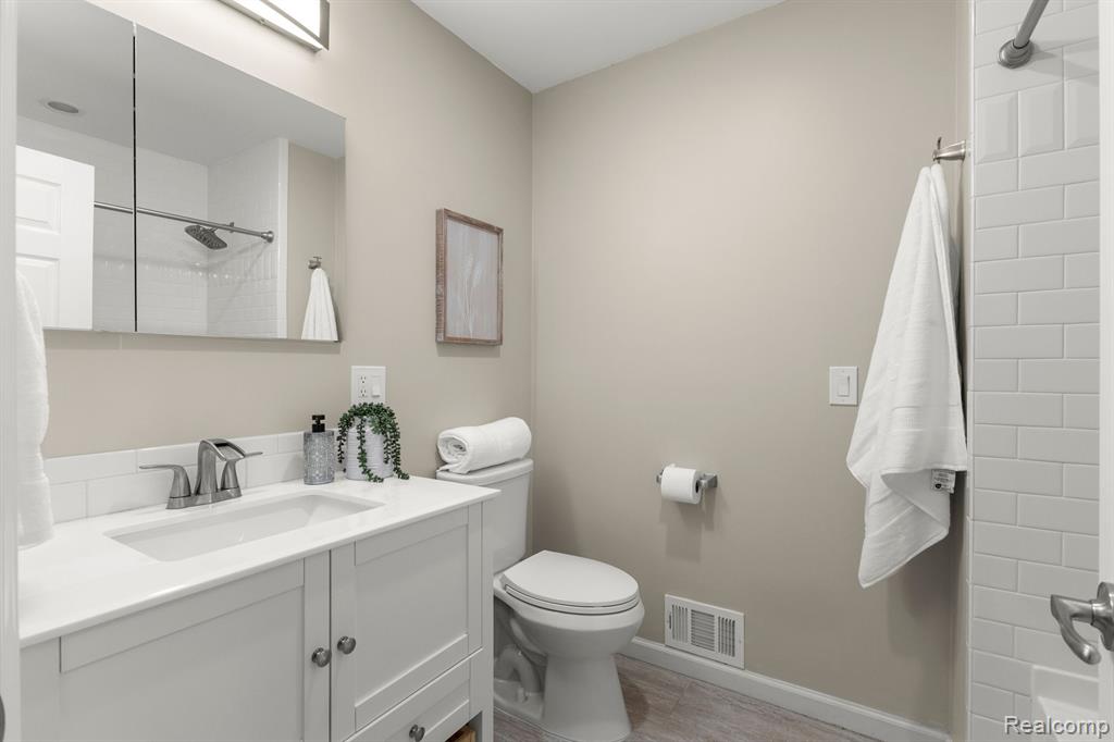 867 CARPENTER Street, Northville, MI 48167 — Photo 25