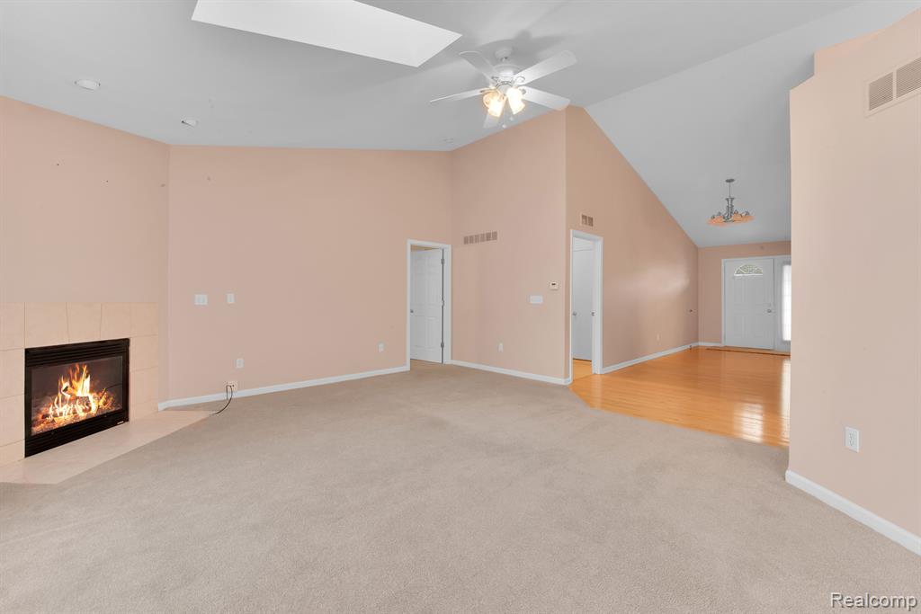 23778 ASHLEY Drive, Flat Rock, MI 48134 — Photo 8