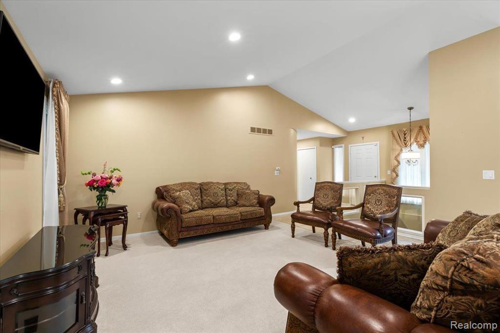 4280 ELIZABETH Lane, Walled Lake, MI 48390 — Photo 6