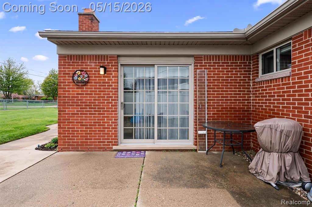 40769 Flagstaff Drive, Sterling Heights, MI 48313 — Photo 34