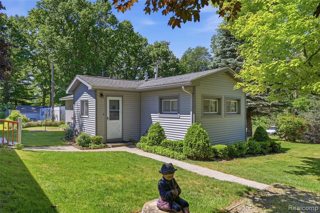 3700 Sylvester Drive, Dryden, MI 48428 — Photo 4