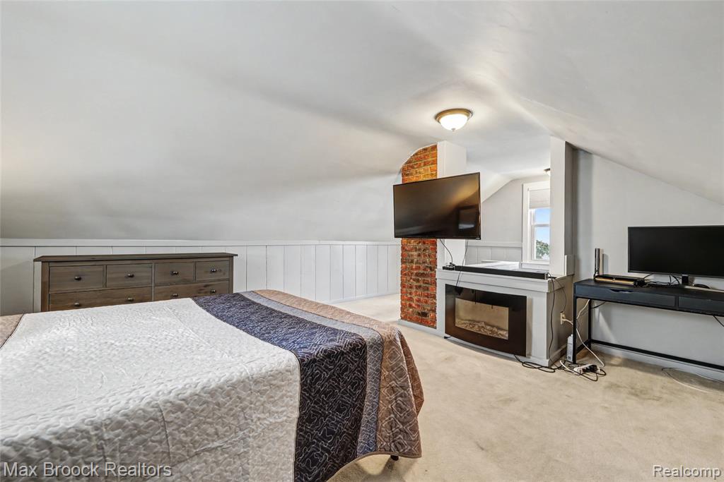 823 McLean Avenue, Royal Oak, MI 48067 — Photo 9