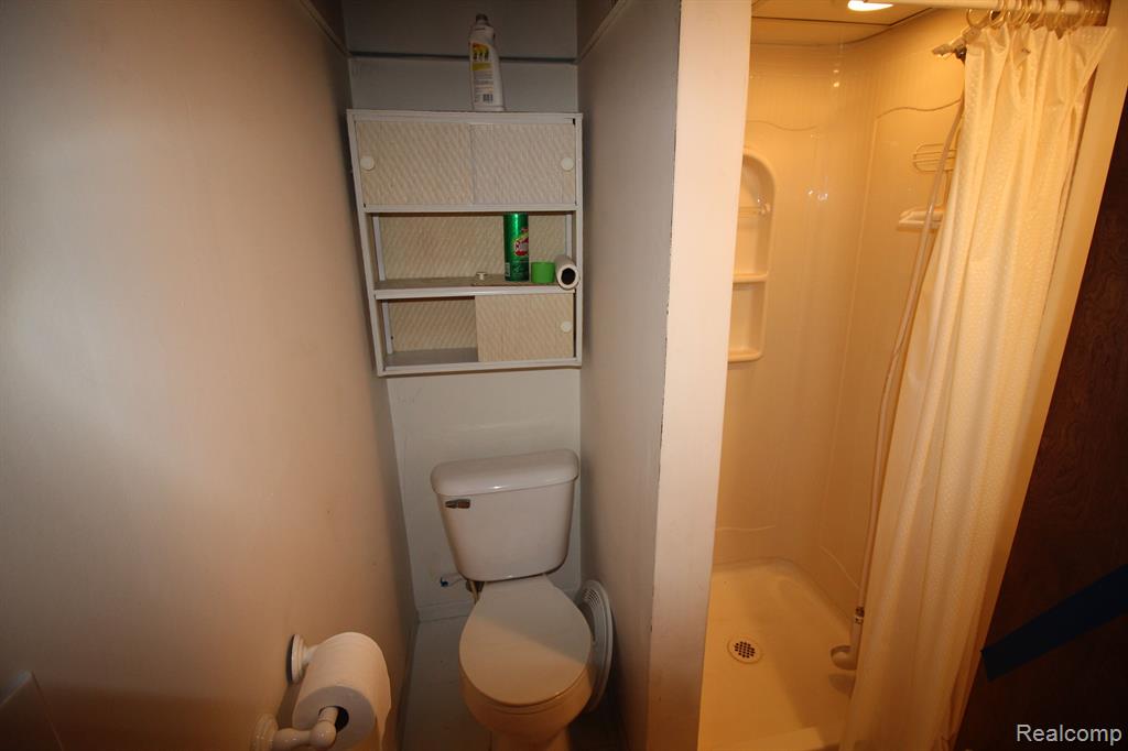 40803 FIRWOOD Street, Plymouth, MI 48170 — Photo 28