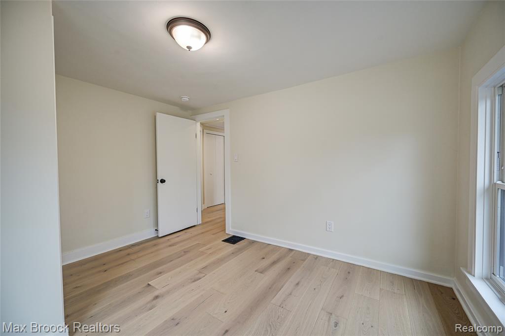 409 Baldwin Avenue, Royal Oak, MI 48067 — Photo 38