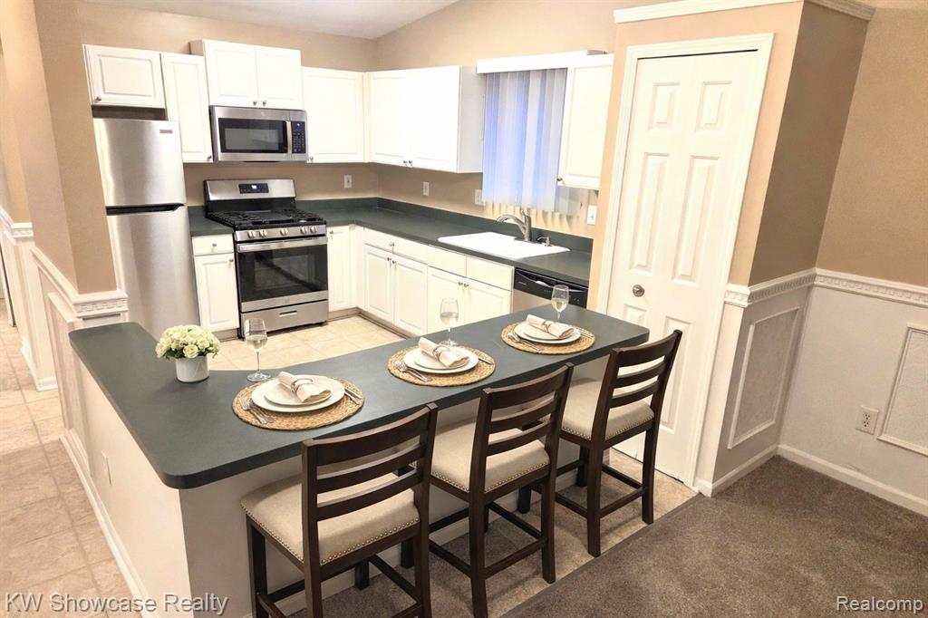 4031 Heatherwood Court Heatherwood Ct, Warren, MI 48092 — Photo 14