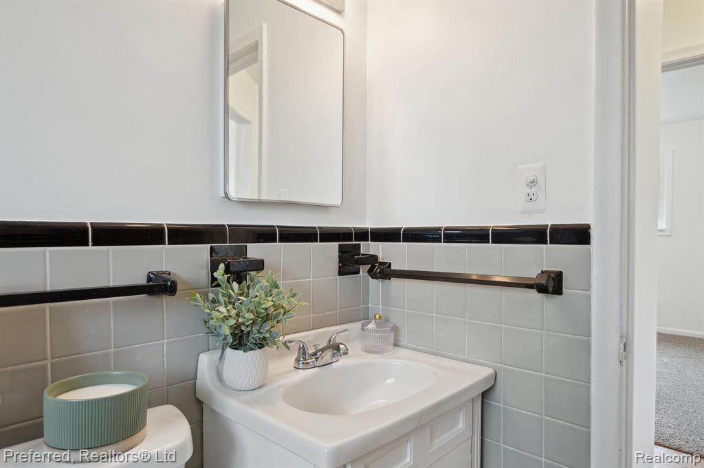713 Duchess Street, Milford, MI 48381 — Photo 27