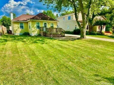 5250 Drayton Road, Clarkston, MI — Photo 2