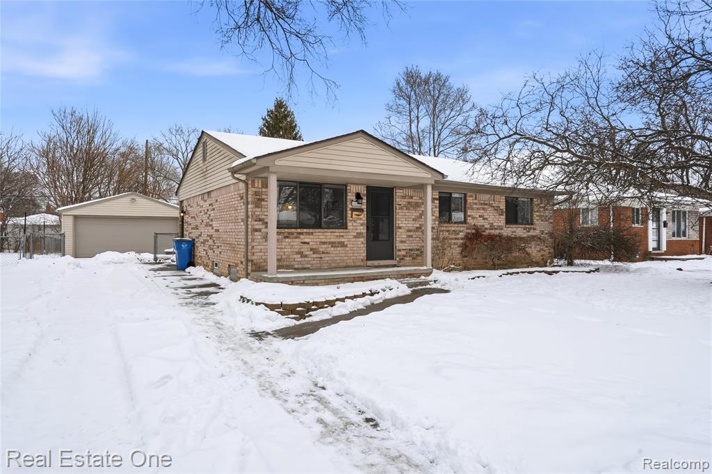 8422 Robindale Avenue, Dearborn Heights, MI 48127 — front exterior