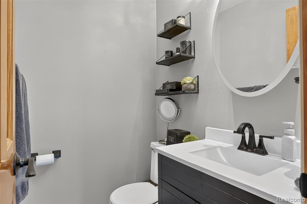 44100 Somerset Square, Canton, MI 48187 — Photo 23