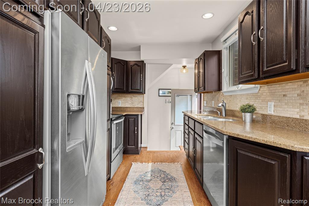 2048 Gardner Avenue, Berkley, MI 48072 — Photo 16