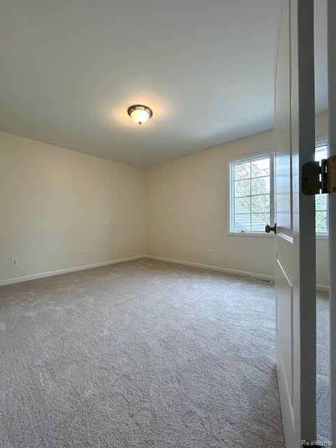 599 WILLARD Avenue, Rochester Hills, MI 48307 — Photo 38