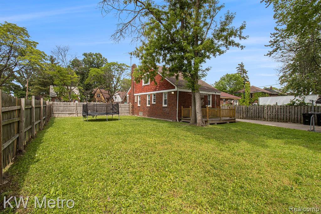 9211 Devonshire Road, Detroit, MI 48224 — Photo 22