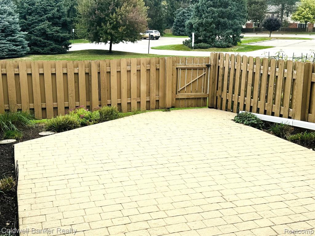1778 BRENTWOOD Drive, Troy, MI 48098 — Photo 17