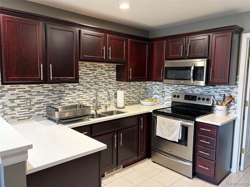 5633 Acorn Lane, Sterling Heights, MI 48314 — Photo 8