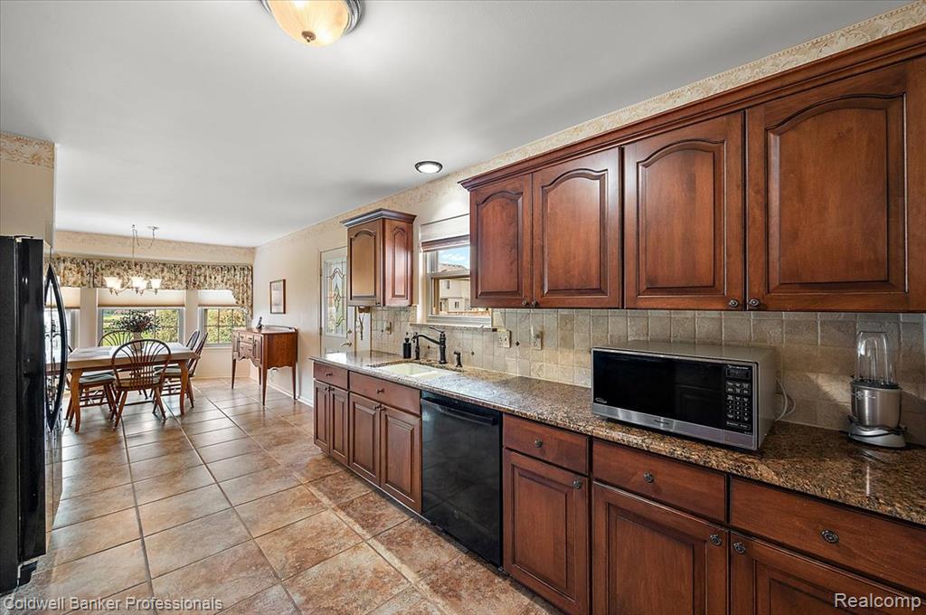 3406 Riverside Court, Canton, MI 48188 — Photo 29