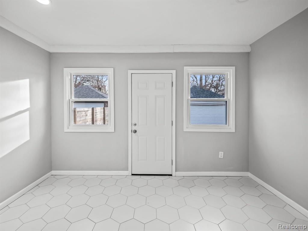 17554 OHIO Street, Detroit, MI 48221 — Photo 17