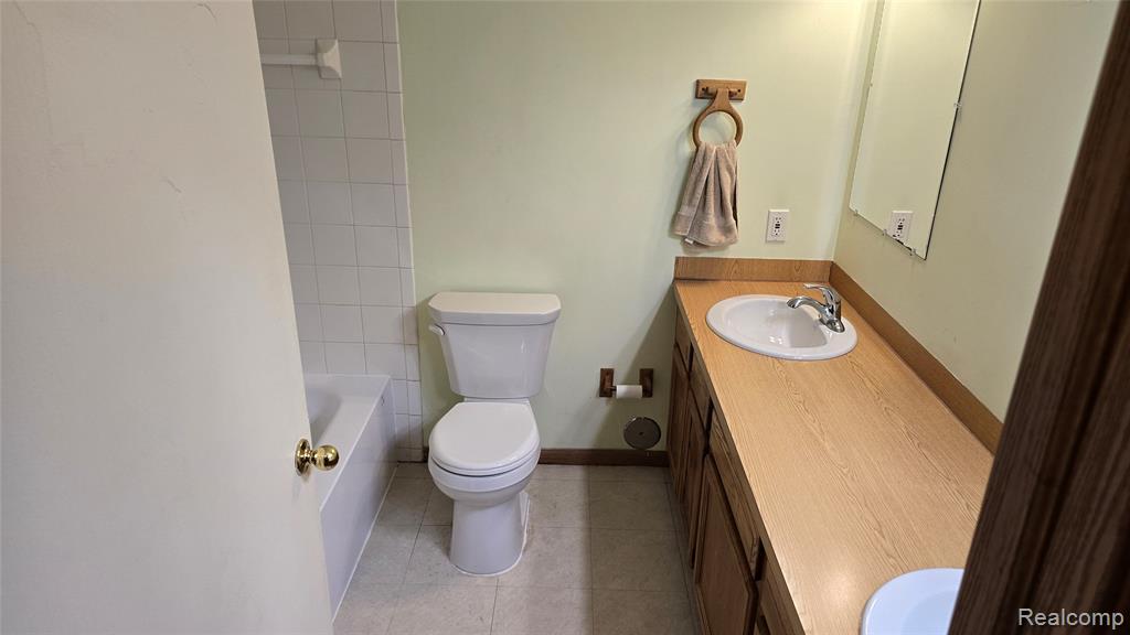 803 E Meyers Avenue, Hazel Park, MI 48030 — Photo 13